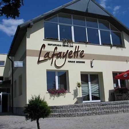 Restauracja Lafayette Pokoje Goscinne Zelów Exteriör bild